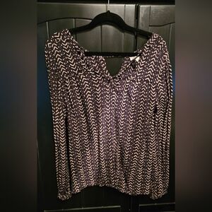 Billabong Black and Tan Patterned Top